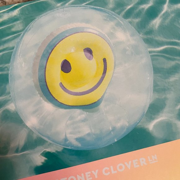 New 24.5" Oversized Beach Ball Smiley - Stoney Clover Lane x Target - Picture 9 of 9